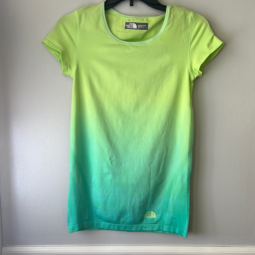 NWT The North Face Athletic Tee Green Ombré Size Small